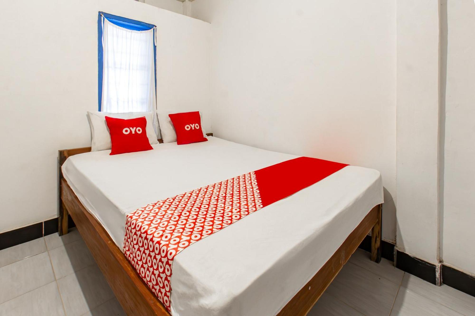 Oyo 93359 Kawi Homestay Praya Esterno foto