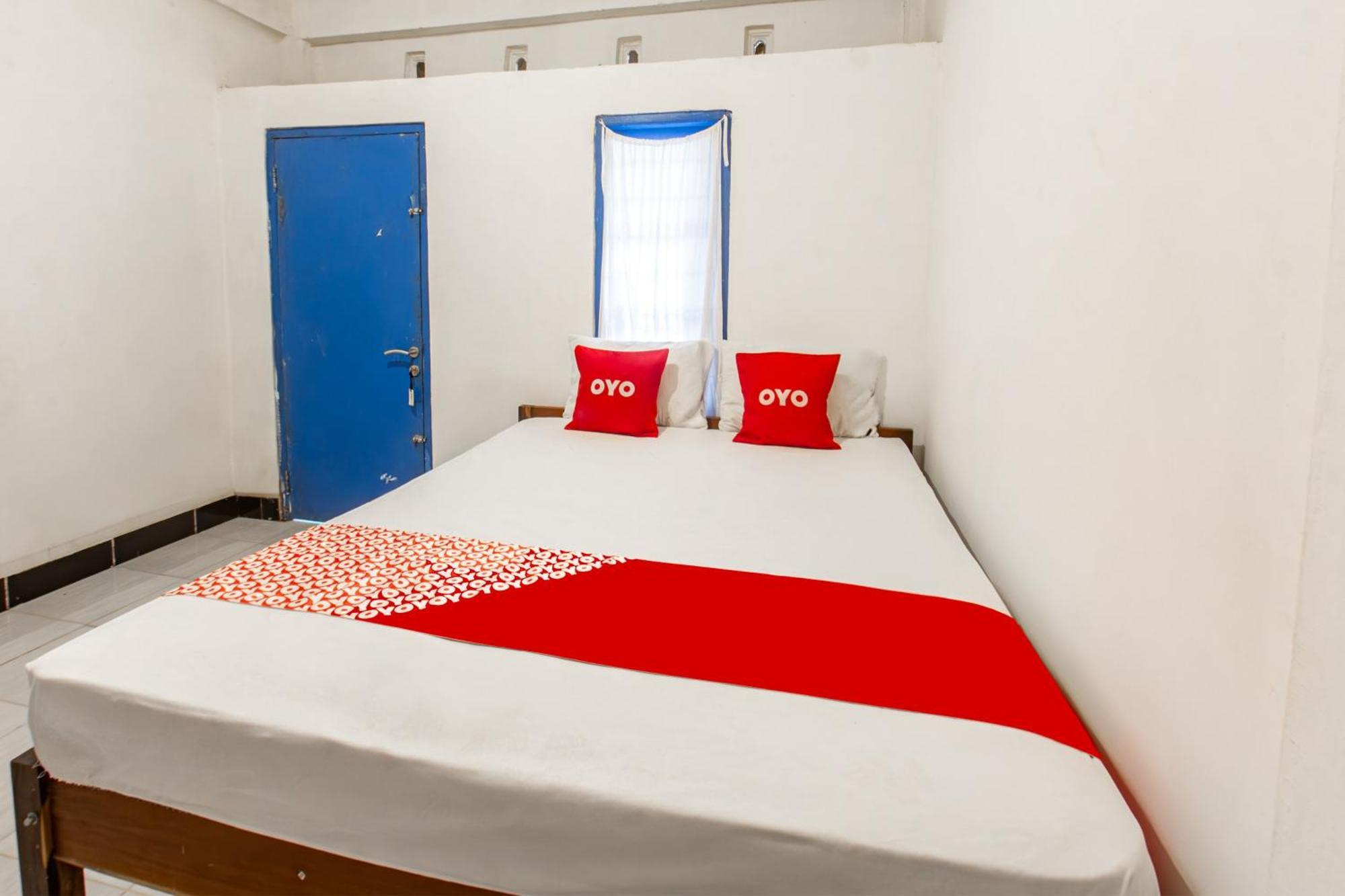 Oyo 93359 Kawi Homestay Praya Esterno foto