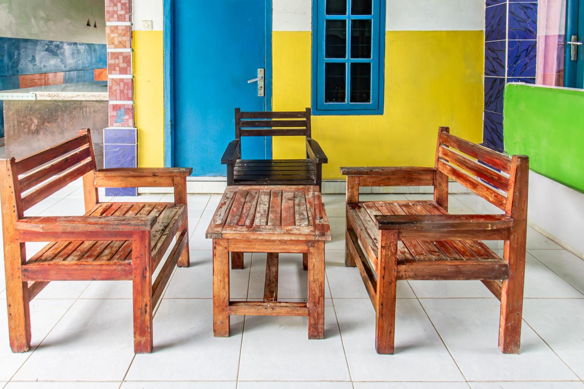 Oyo 93359 Kawi Homestay Praya Esterno foto